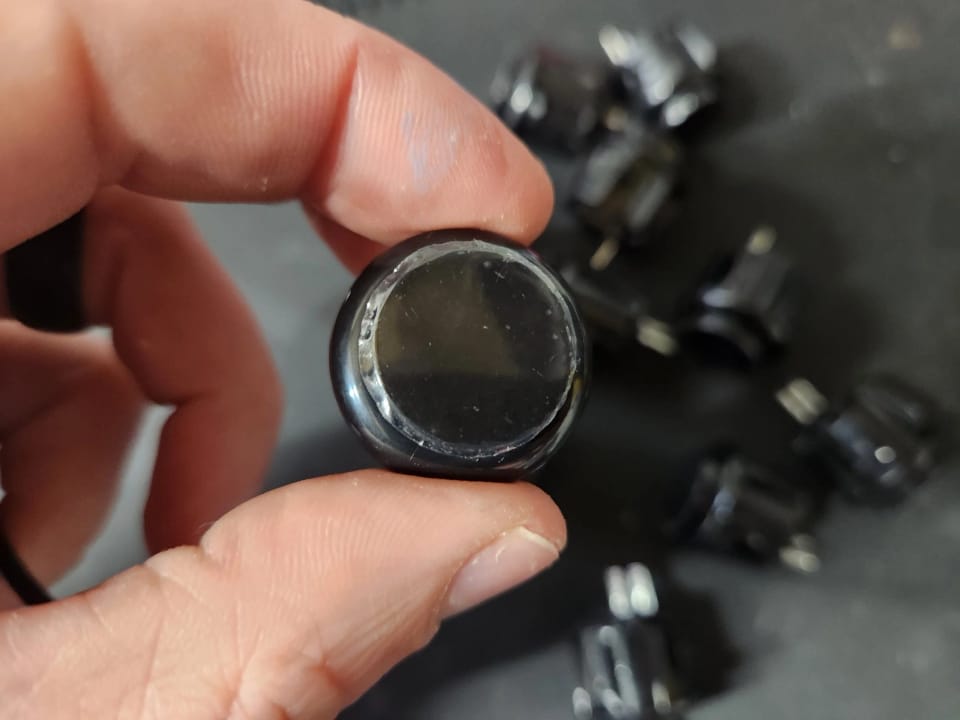 13 .24MM Black Buttons (photo 2 of 3)