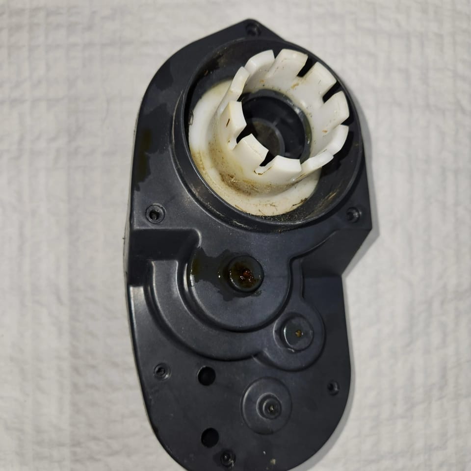 24 volt utv ride on gear (email me for more info)(gear 3) (photo 7 of 7)