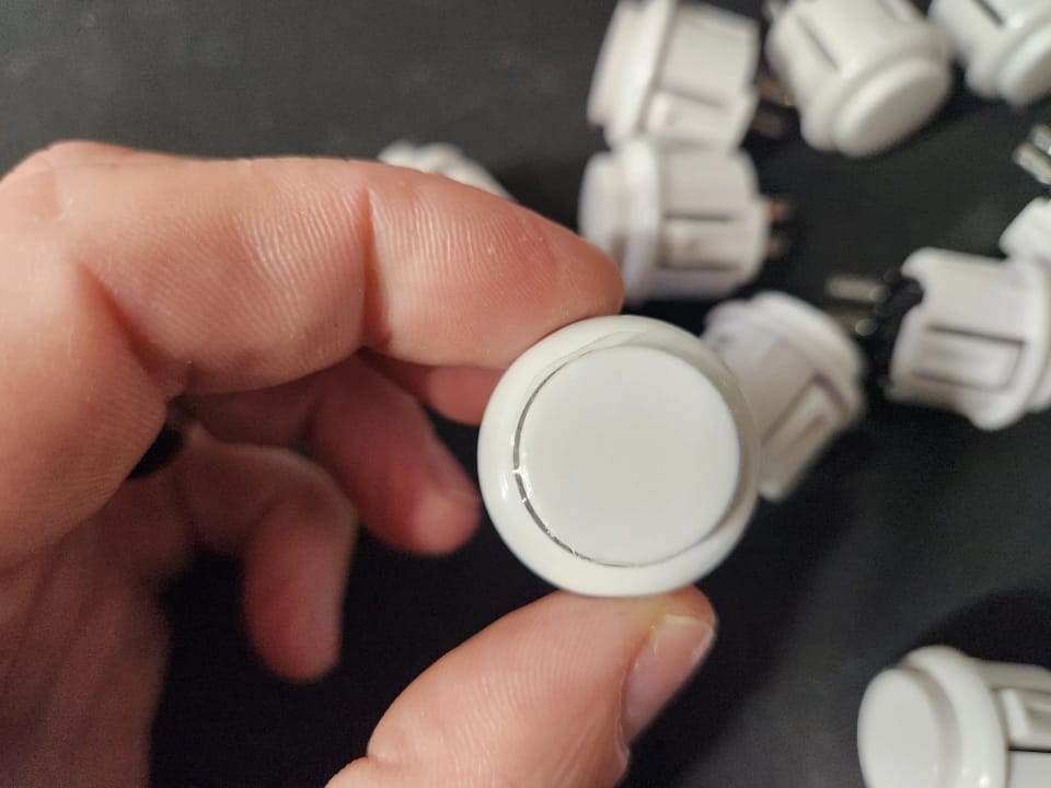 .24mm White Buttons qty 13 (photo 2 of 3)
